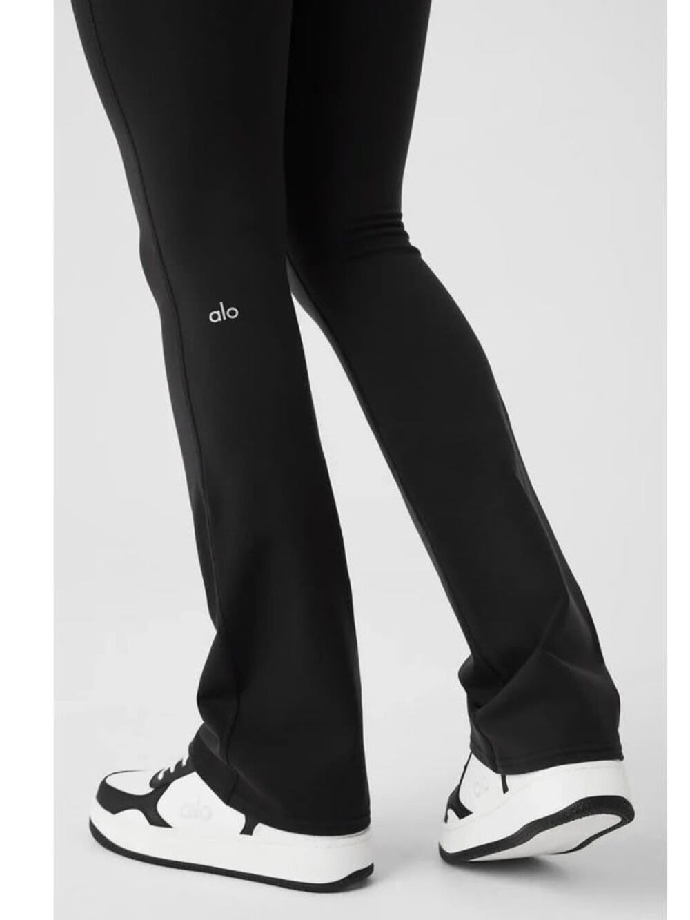 🧘ALO Yoga Airbrush Bootcut Legging High-Waisted Black Yoga Pants Regular🖤 - Picture 7 of 9